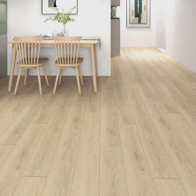 Créez un look uniforme irrésistible avec la collection Azura en vinyle SPC