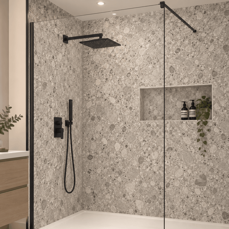 Mur de douche en PVC effet terrazzo grigio mat 48 po x 96 pouce