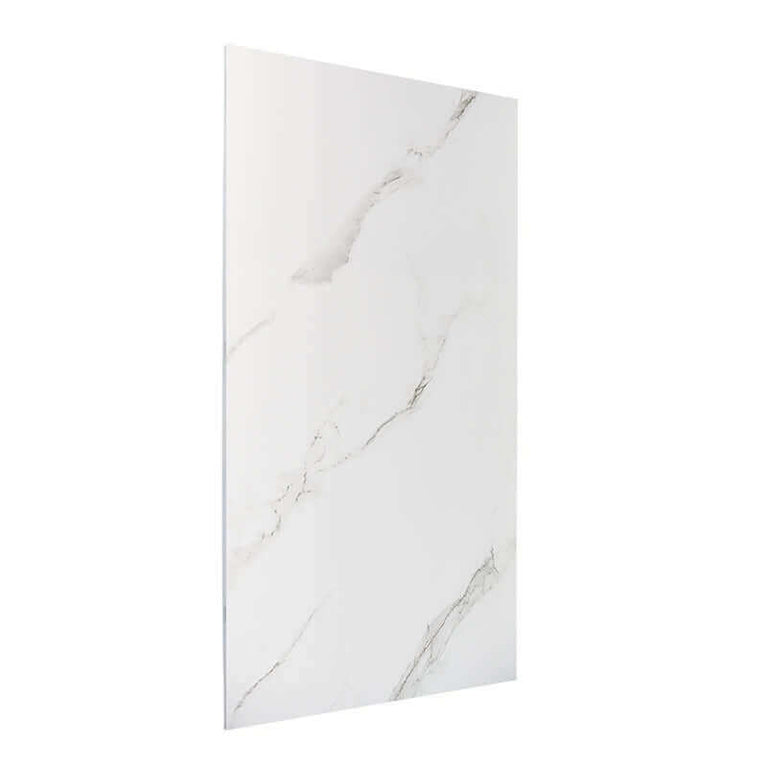 Mur de douche en PVC effet marbre blanc mat 48 po x 96 po | Entrepôt de la Réno