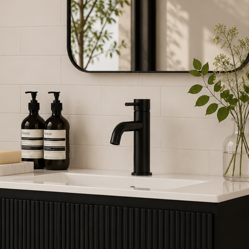 Robinet INIZIO de lavabo - rond noir mat