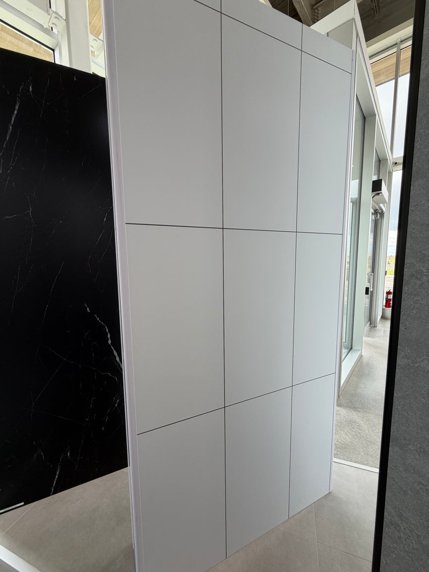 Mur de douche en PVC, effet céramique droite 12 po x 24 po, blanche, 48 po x 96 po