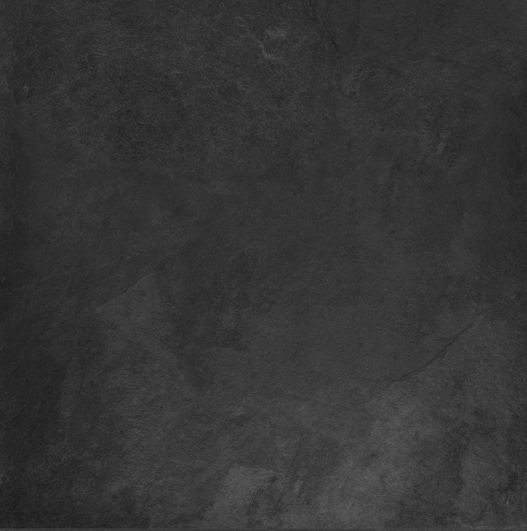 Carrelage en céramique noir mat Mustang, texture subtile, finition élégante pour sol et mur, idéal pour intérieurs modernes et espaces commerciaux, format carré 60x60 cm