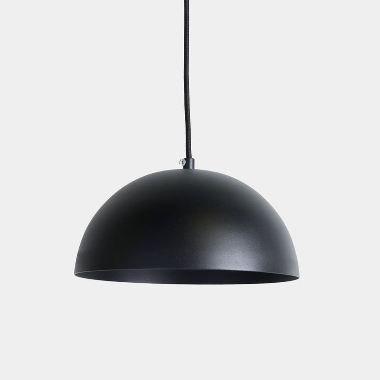 Luminaire suspendu en dôme en 9" - Noir mat