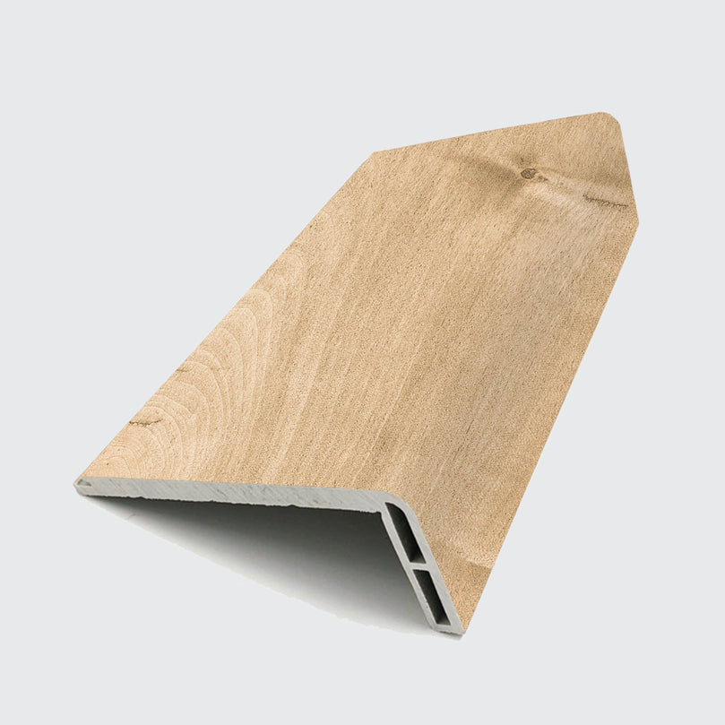 Nez de marche en vinyle SPC Wild nature, finition bois clair, pour escaliers. Protection imperméable et résistante, installation facile sur surfaces lisses. Parfait pour une finition élégante et sécurisée des marches. Vinyles SPC,Nouveautés,En stock,Tous produits