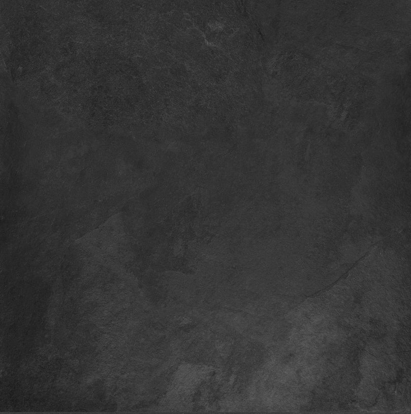 Carrelage en céramique noir mat Mustang, texture subtile, finition élégante pour sol et mur, idéal pour intérieurs modernes et espaces commerciaux, format carré 60x60 cm